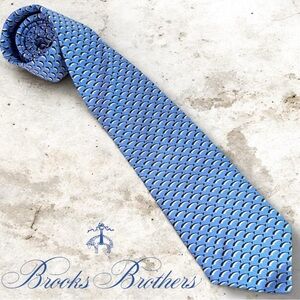 Brooks Brothers Makers Blue Dolphin Print Silk Tie
